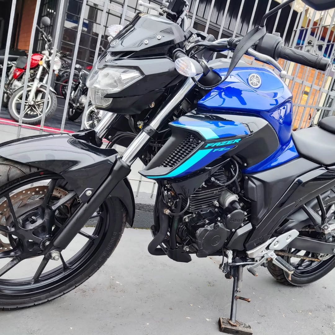 実働！YAMAHA YBR125 ブルー Yamaha YBR 125 Azul 2015 – Motos CWB
