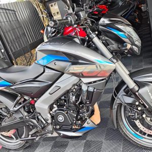 Bajaj Dominar 200