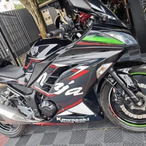 KAWASAKI NINJA 300